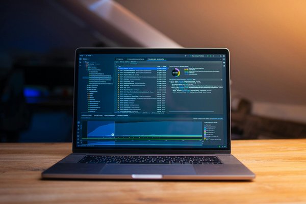 Revamp Your Office Look: Top Tips for Adding Metallic Accessories to Elevate Your Professional Wardrobe